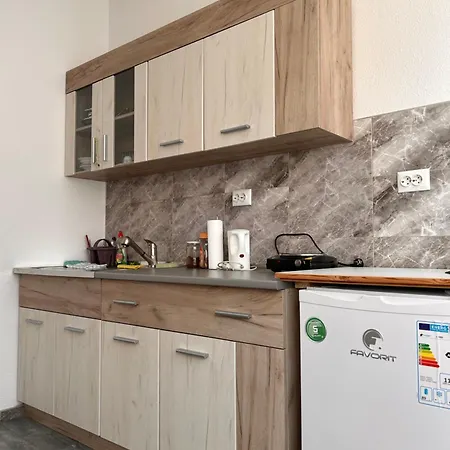 Apartman Em *